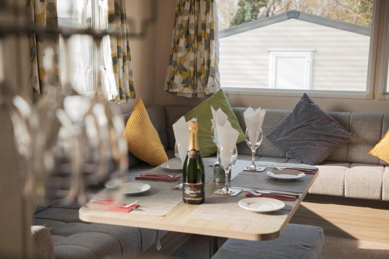 41 Orchard Bank, 3 Bed, Rockley Park Poole Villa Exteriör bild
