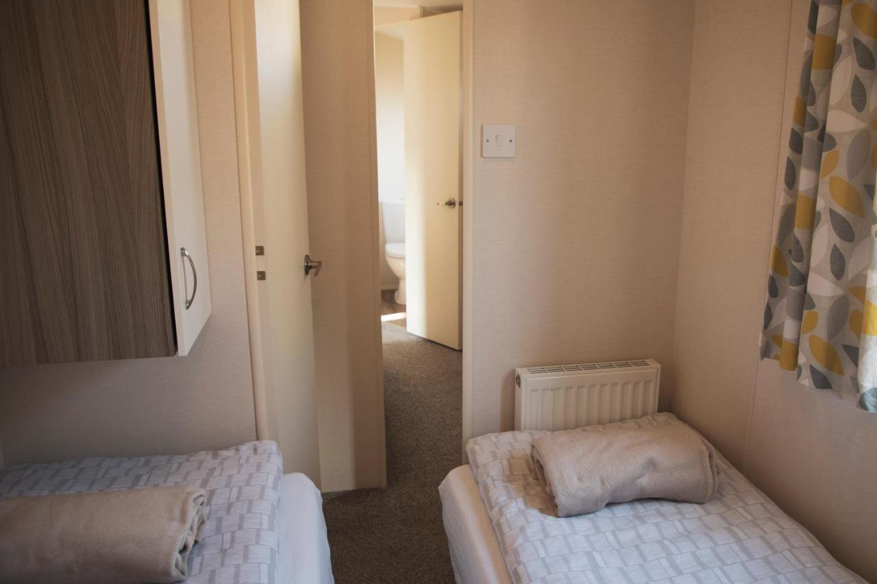 41 Orchard Bank, 3 Bed, Rockley Park Poole Villa Exteriör bild