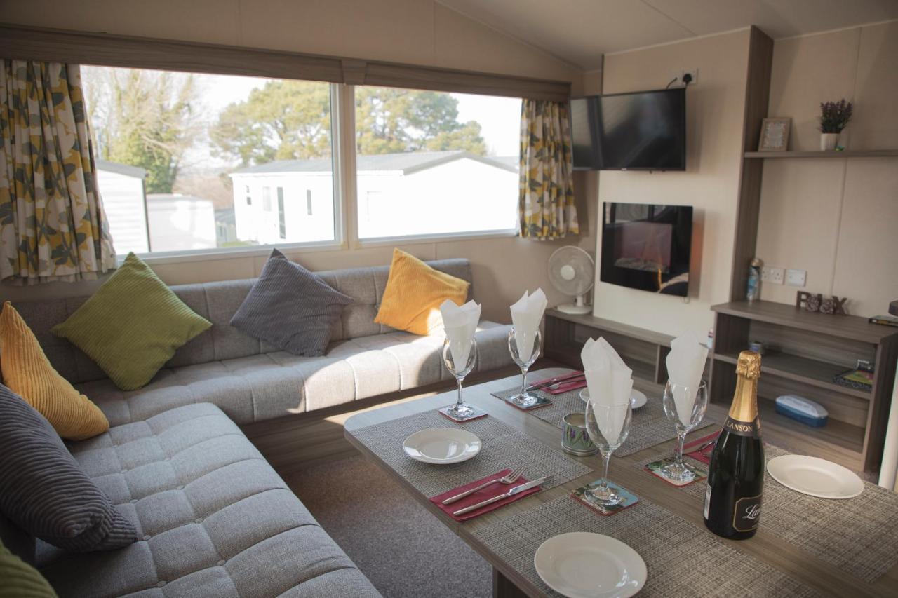 41 Orchard Bank, 3 Bed, Rockley Park Poole Villa Exteriör bild