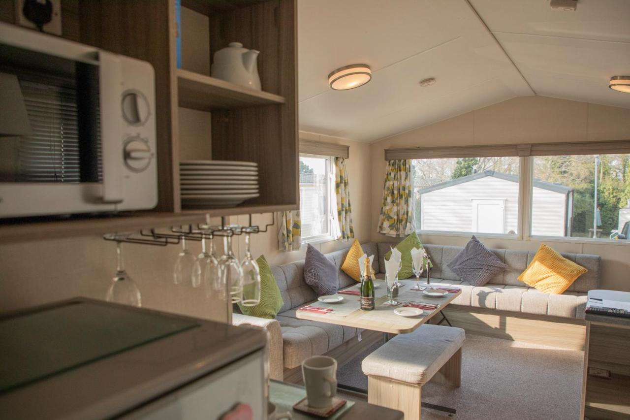 41 Orchard Bank, 3 Bed, Rockley Park Poole Villa Exteriör bild