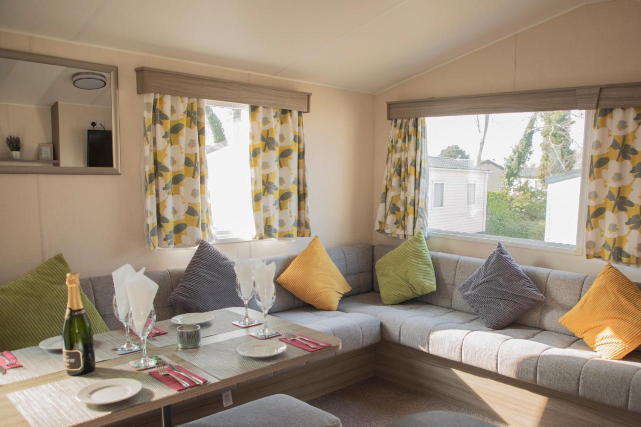 41 Orchard Bank, 3 Bed, Rockley Park Poole Villa Exteriör bild