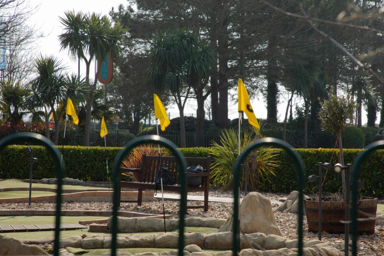 41 Orchard Bank, 3 Bed, Rockley Park Poole Villa Exteriör bild